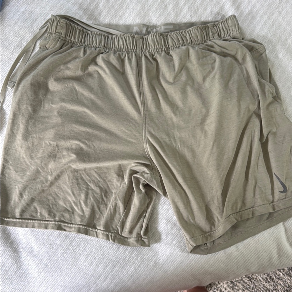 Nike Tan Athletic Shorts Lightweight Moisture-Wicking